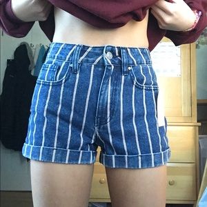 Pacsun denim shorts size 22
